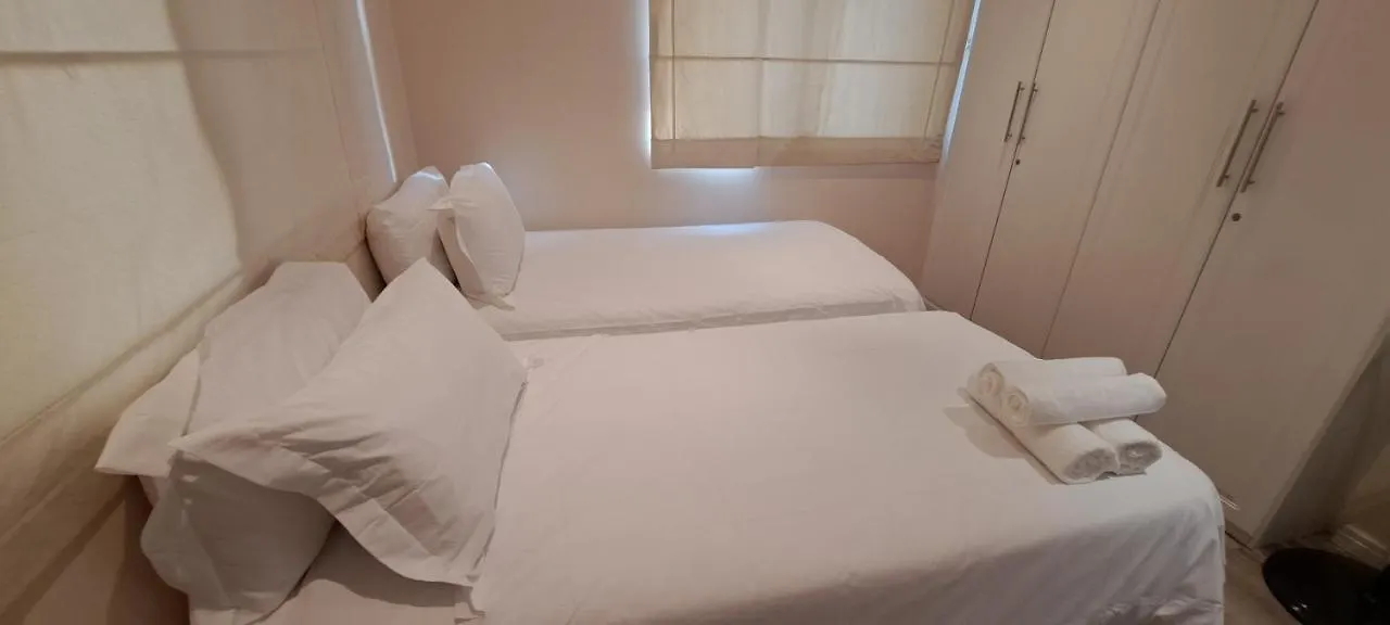 V&A Waterfront Marina Family Apartment 101 Altmore Cape Town